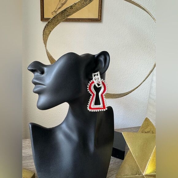 Gold and Red Keyhole Earrings N934 - Picture 4 of 4